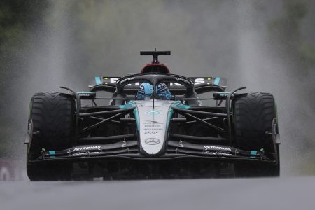 George Russell in actie op Spa-Francorchamps in 2024.