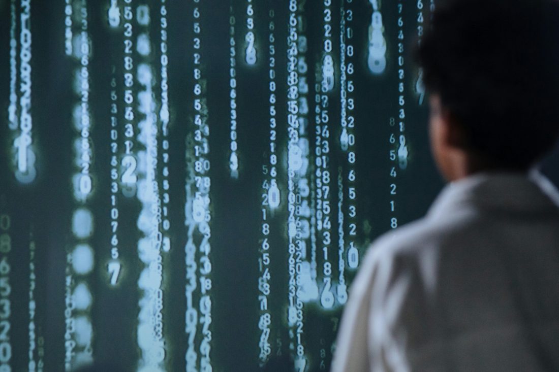 Grok-chatbot lekt 370.000 gesprekken: grote privacyrisico’s aan het licht