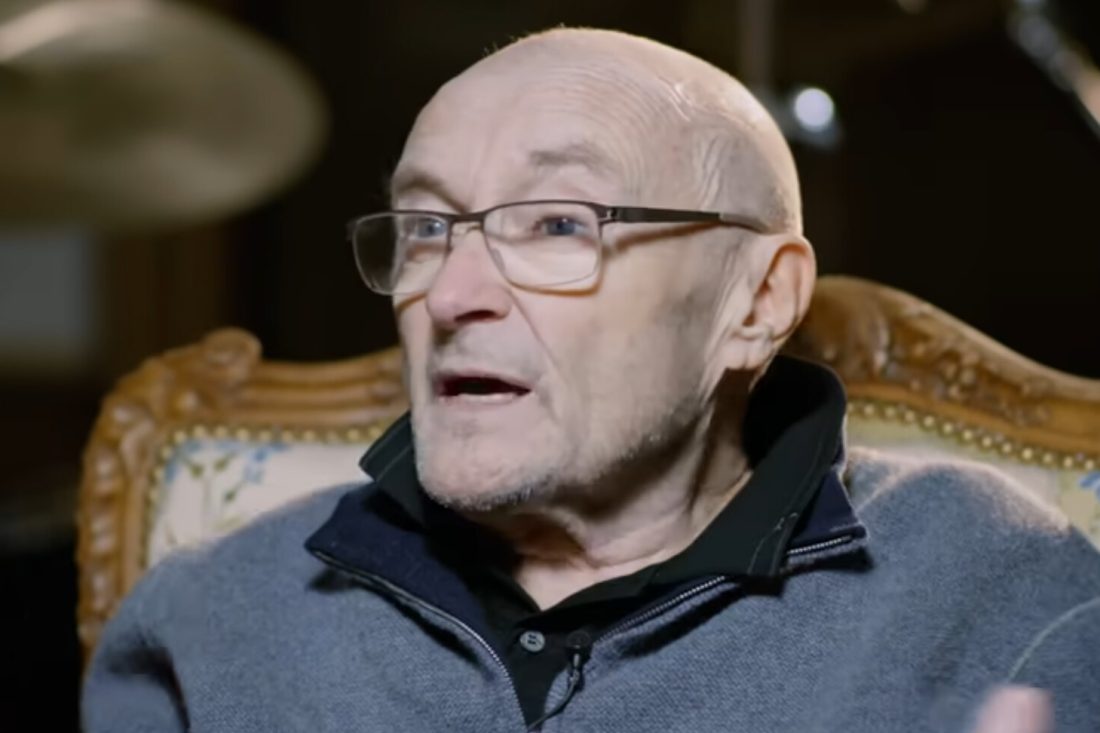 Phil Collins tijdens interview 2022