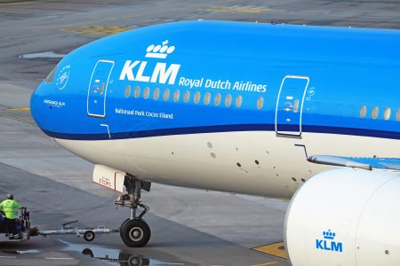 KLM toestel op vliegveld
