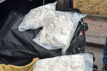 Zombiedrug aangetroffen in reisbagage Nederlander