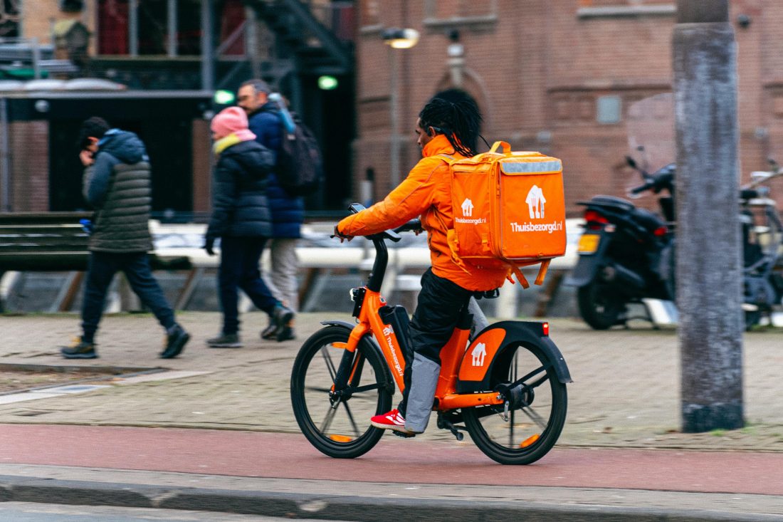 Thuisbezorgd toont geen reviewteksten meer, kritiek op transparantie