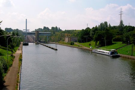 Het kanaal Brussel-Charleroi in Anderlecht