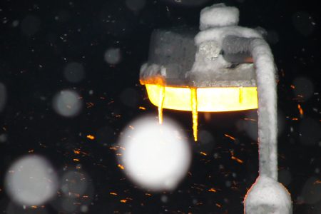 Lantaarn met ijzel en sneeuw