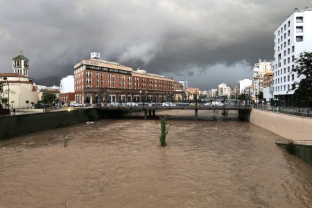 De Guadalmedina-rivier regio Andalusië en Valencia Spanje