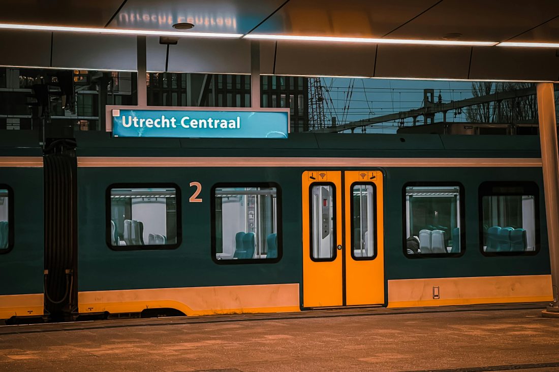 Trein op NS treinstation Utrecht Centraal