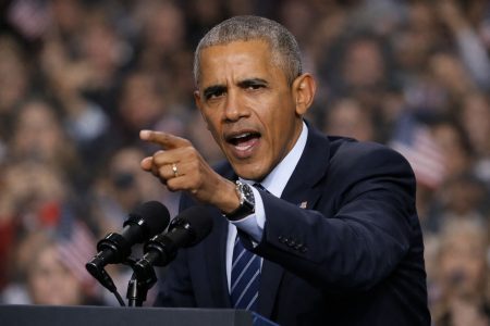 Barack Obama spreekt menigte toe in volle overgave