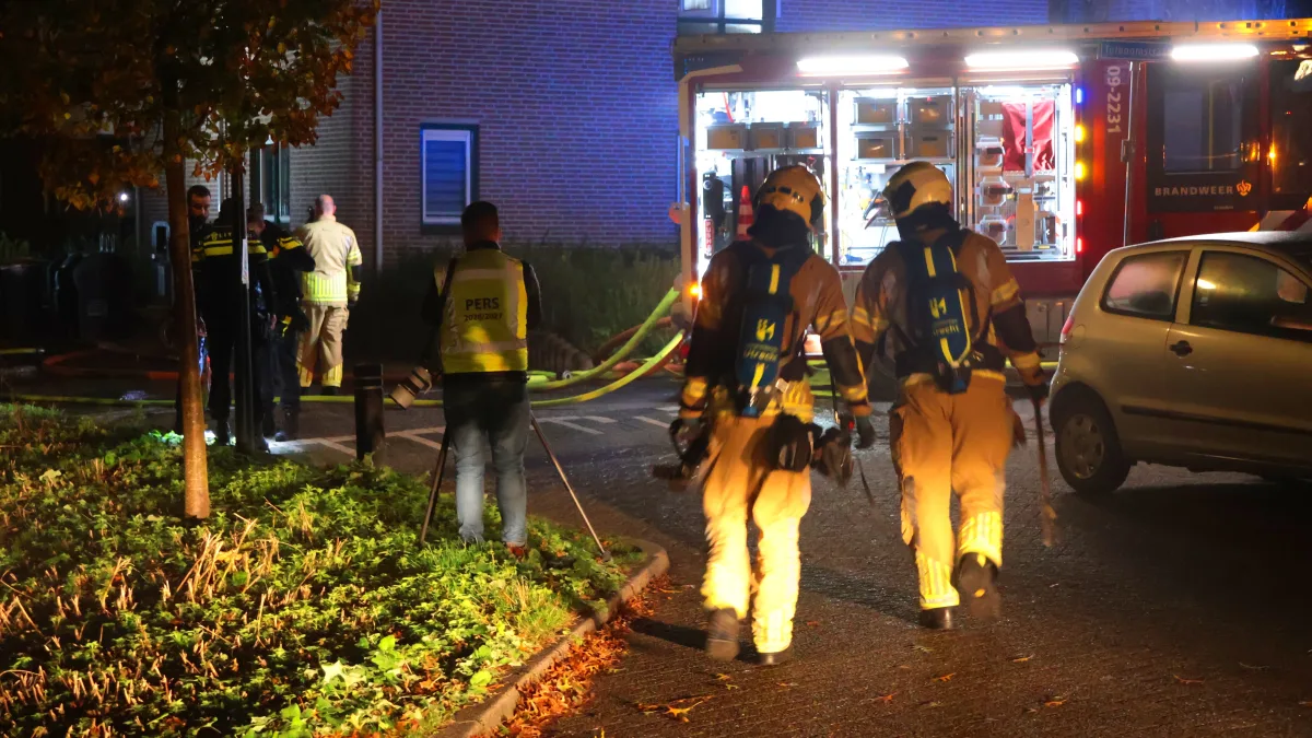 Appartement uitgebrand na explosie in Leusden, complex ontruimd